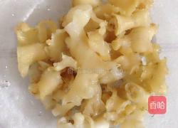 鳕鱼胶炖鸡的做法图解2