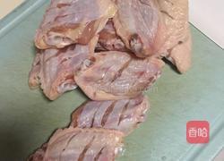 三汁焖红薯鸡翅的做法图解1