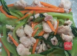 胡萝卜莴笋炒瘦肉的做法图解7