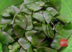 烩扁豆的做法图解1