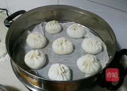 Illustration of how to make beef and radish buns 8