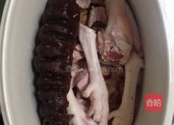金龙胶海参炖鸡汤的做法图解3