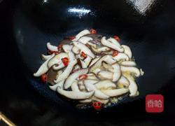 香菇炒白菜叶的做法图解8