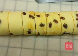 葡萄干樱桃果酱蛋糕卷~抹茶双色蛋糕卷的做法图解17