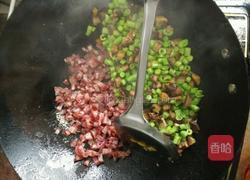 腊味彩疏炒饭的做法图解13