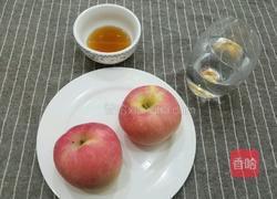 鲜榨苹果汁的做法图解1
