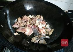 农家野生菌炖鸡的做法图解4