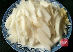 辣炒萝卜片的做法图解1