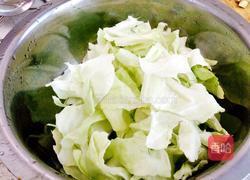 西红柿炒包菜的做法图解2