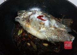 红烧罗非鱼的做法图解17