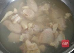 板栗鸡汤的做法图解4