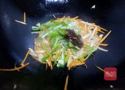 胡萝卜炒杏鲍菇的做法图解7