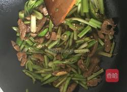 芹菜炒猪肝的做法图解8