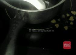 三重水晶蜂蜜布丁饮料的做法图解3