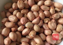 猪蹄炖花生的做法图解2