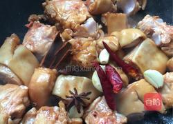 猪蹄炖花生的做法图解6