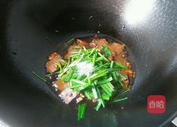 韭菜鸭血的做法图解9