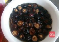 香菇豚鸭的做法图解1