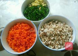 香菇胡萝卜猪肉饺子的做法图解3