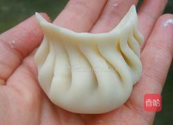 香菇胡萝卜猪肉饺子的做法图解7