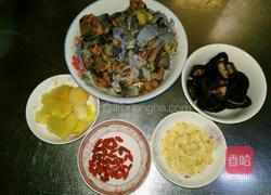 西洋参乌鸡汤的做法图解1