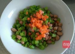 凉拌芹菜花生米的做法图解11