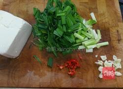 大蒜煎豆腐的做法图解3