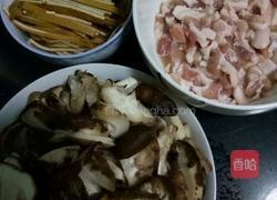 肉片炒香菇的做法图解1