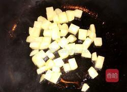 小炒土豆黄瓜丁的做法图解2