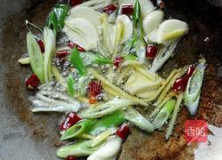 芸豆炒火腿肠的做法图解5