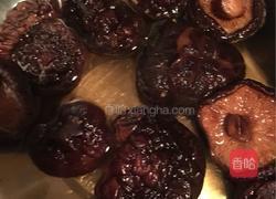 香菇烧鸡的做法图解1