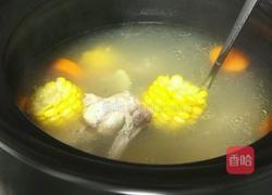 玉米胡萝卜排骨汤的做法图解6