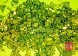 香葱饼干的做法图解2