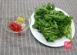 茼蒿菜炒鸡蛋的做法图解3