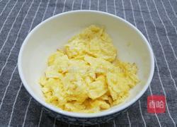 茼蒿菜炒鸡蛋的做法图解5