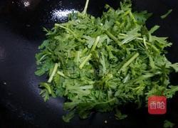 茼蒿菜炒鸡蛋的做法图解7