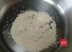 牛奶麻香甜羹的做法图解3