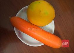 香橙胡萝卜果汁的做法图解1