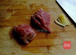 皮蛋瘦肉粥的做法图解3