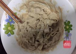 芝麻酱拌干凉皮的做法图解5