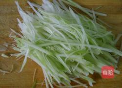 凉拌辣萝卜的做法图解2