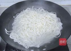 青菜肉丝炒面的做法图解2