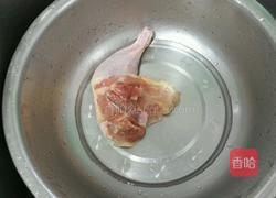 板栗炖鸡腿(电饭锅版)的做法图解1