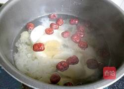 银耳梨子红枣汤的做法图解4
