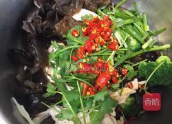 凉拌鸡丝木耳的做法图解4