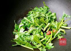 鸡蛋烩茼蒿的做法图解10