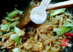 青菜鸡蛋炒河粉的做法图解10