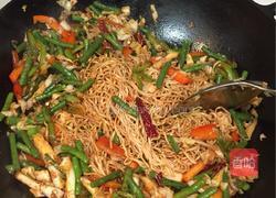 炒细面的做法图解6