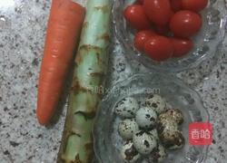 圣女果相伴鹌鹑蛋的做法图解1