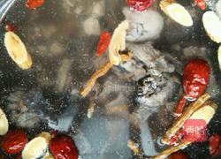 黄芪党参乌鸡汤的做法图解3